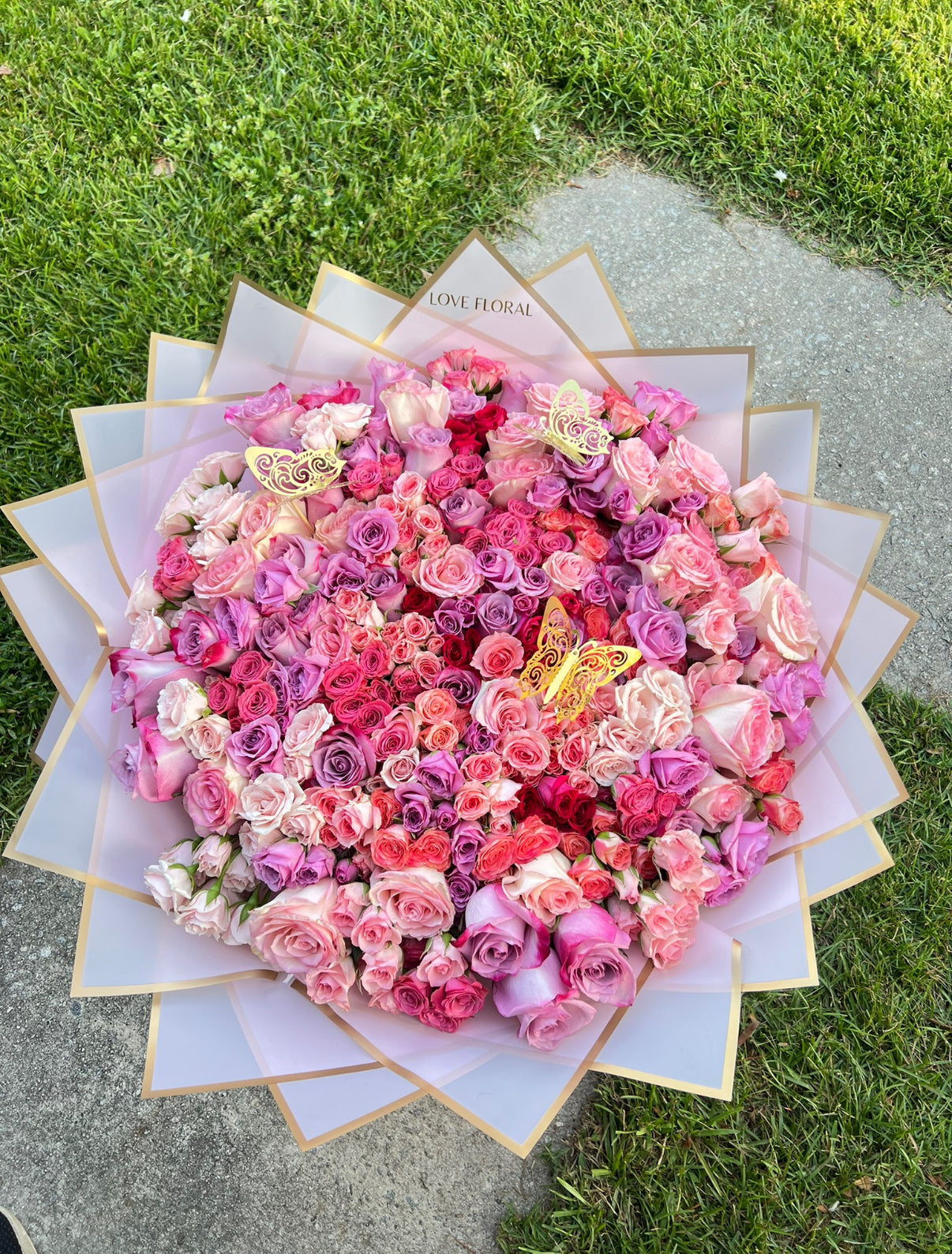 Traditional Rose Bouquet 100